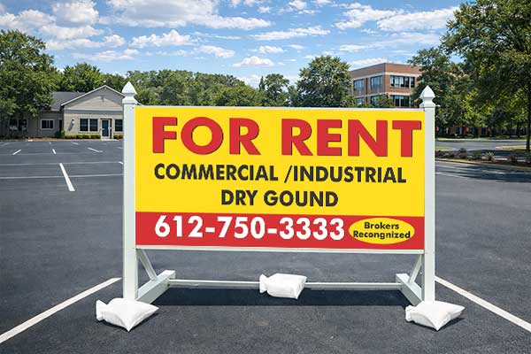 4x8 for rent sign with self standing post kit installed outdoors