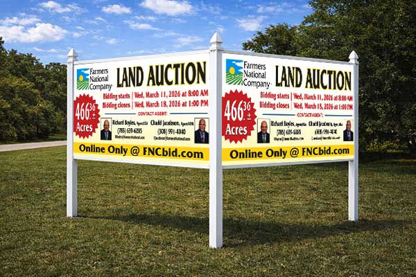 4x8 outdoor business sign mounted with Arrow Post Kit for V-shaped corner visibility