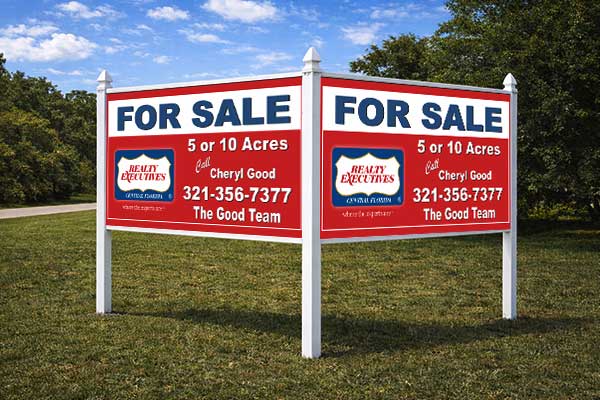 4x8 Realty Executives sign installed outdoors
