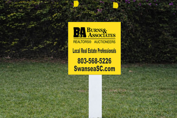 2x2 real estate agent signs for parcel marking and directional placement